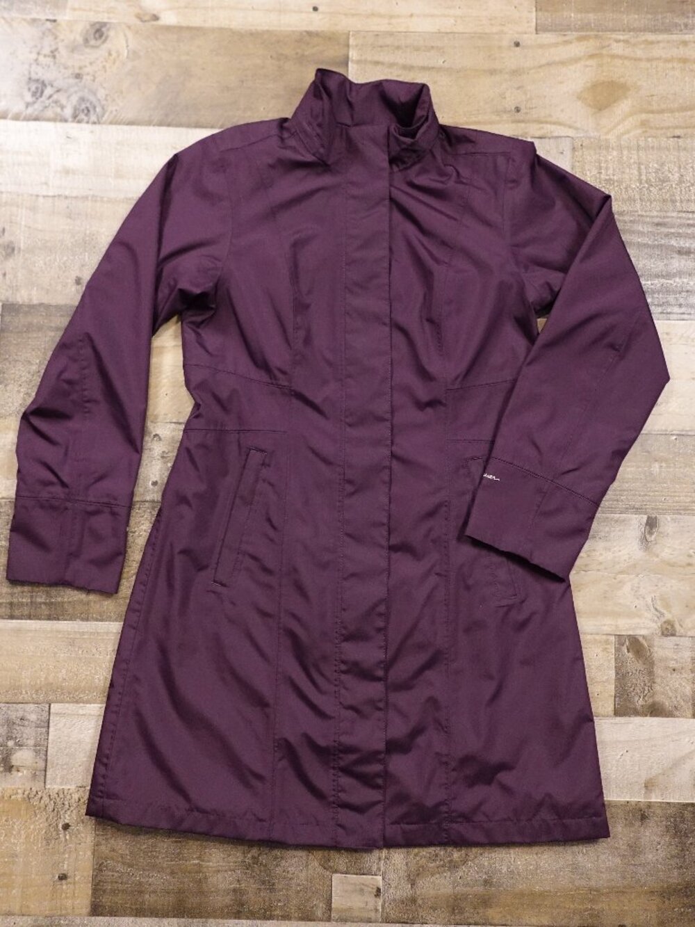 Eddie Bauer WeatherEdge Rain Jacket Coat Women’s PXS Purple‎ Packable